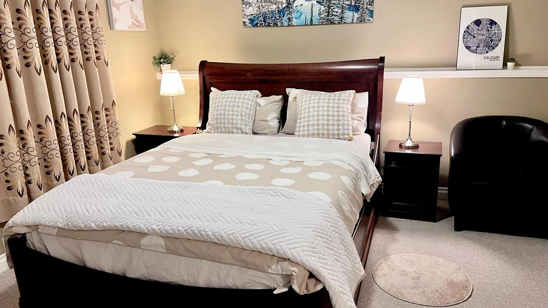 Ferienhaus Cozy Walkout Suite With King Bed, Kitchen, Parking & Patio YYC